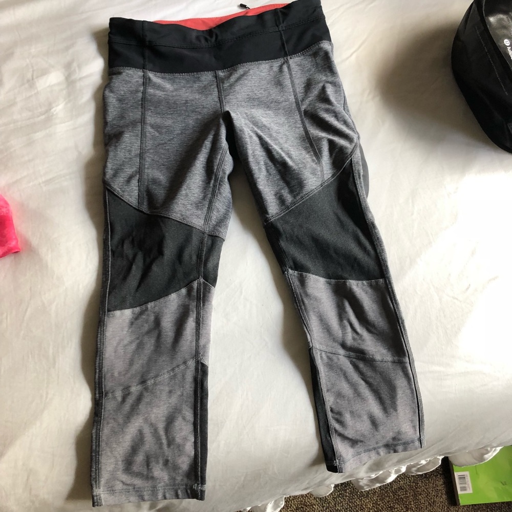 Cropped Grey Lulu leggings